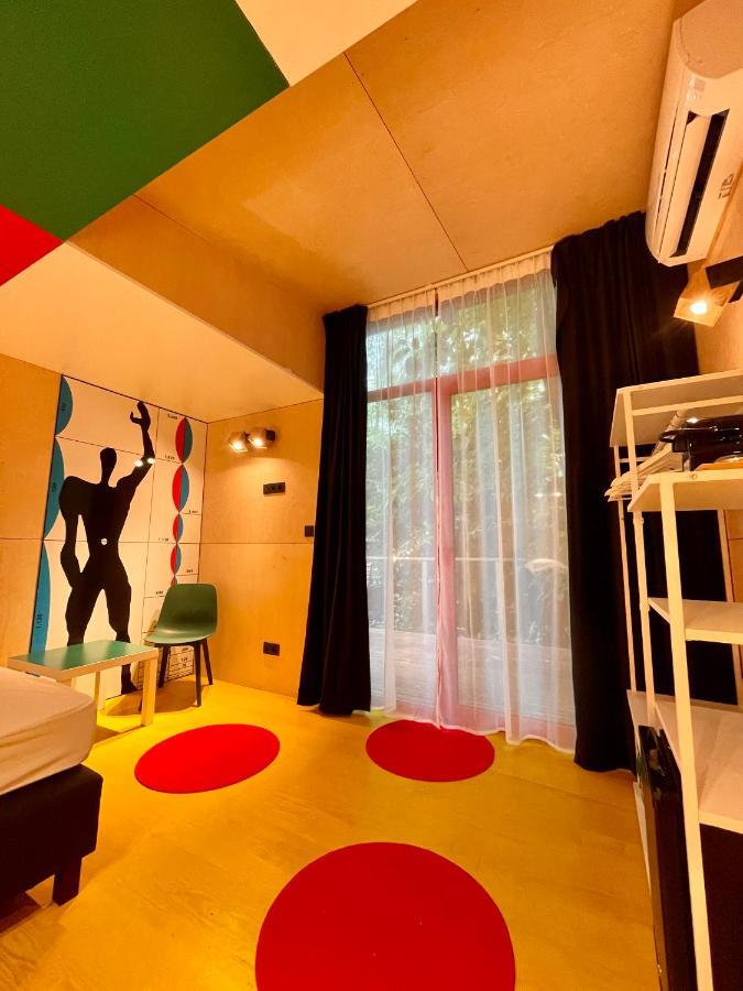Utopia Village - Art & Nature Lodges Mons Bagian luar foto