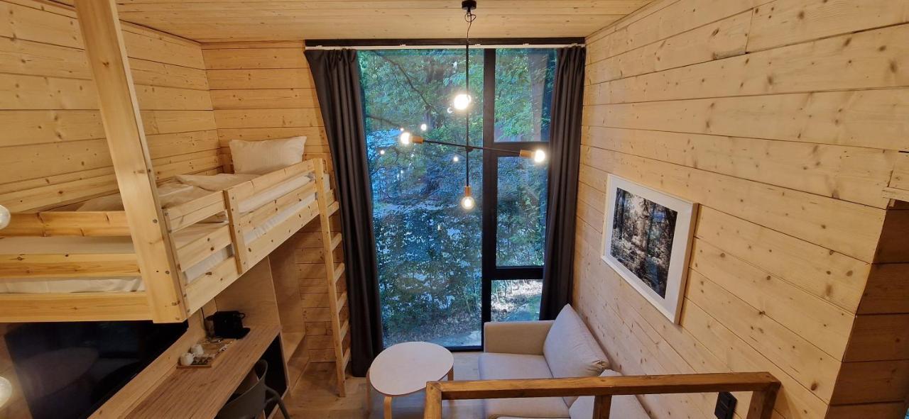 Utopia Village - Art & Nature Lodges Mons Bagian luar foto