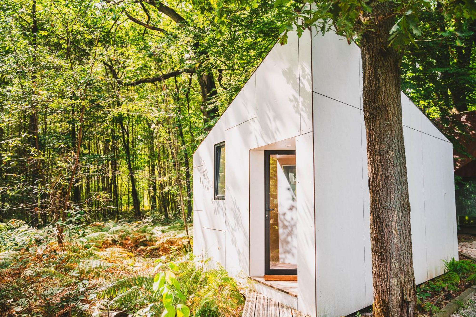 Utopia Village - Art & Nature Lodges Mons Bagian luar foto