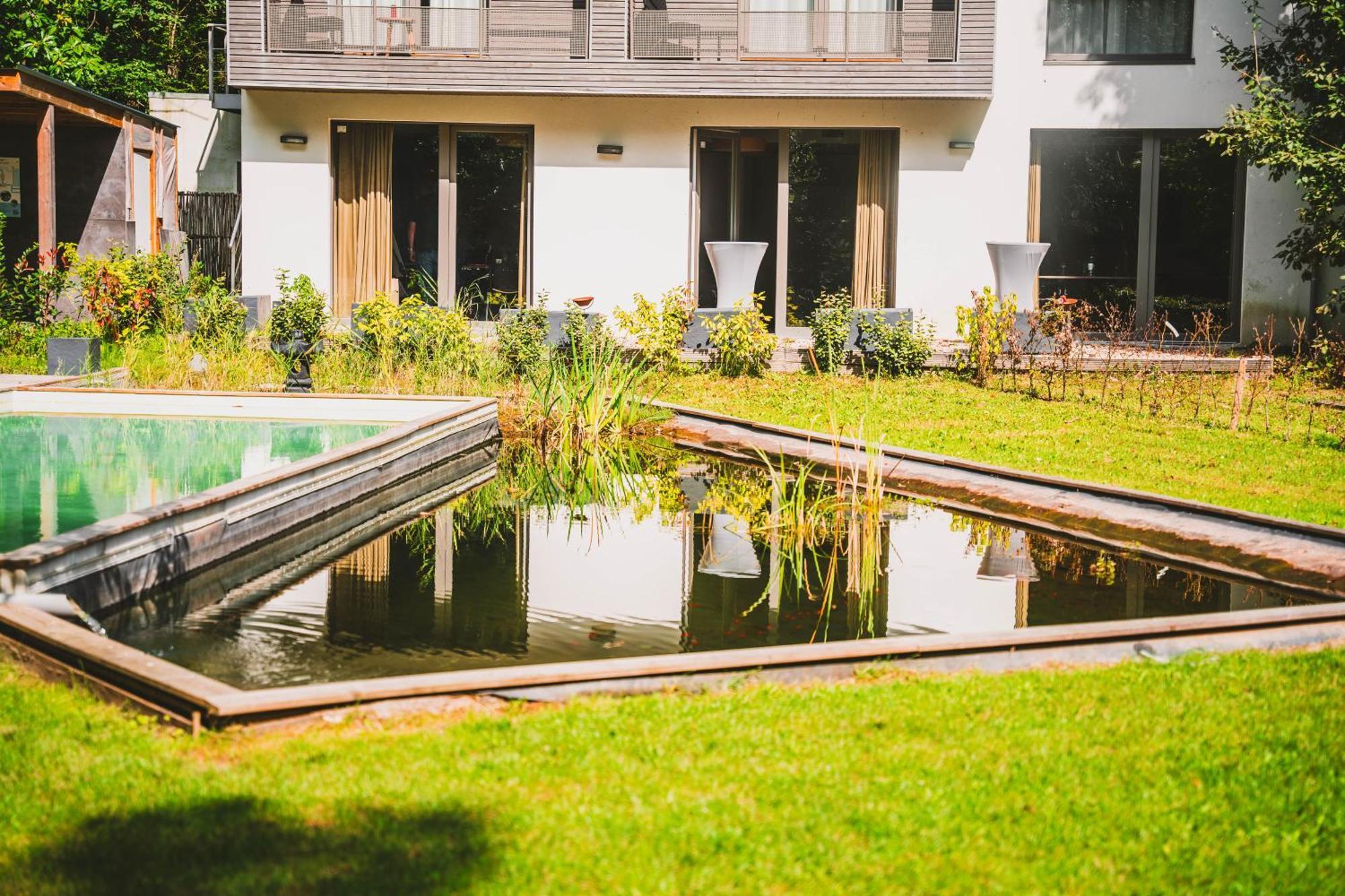 Utopia Village - Art & Nature Lodges Mons Bagian luar foto